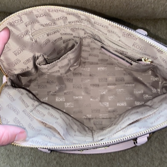 Michael Kors Large Cindy Dome Satchel - Picture 9 of 14